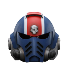 Warhammer 40K: Space Marine II: Ultramarines: Lieutenant Titus wearable helmet: Joy Toy - Joy Toy Action Figures
