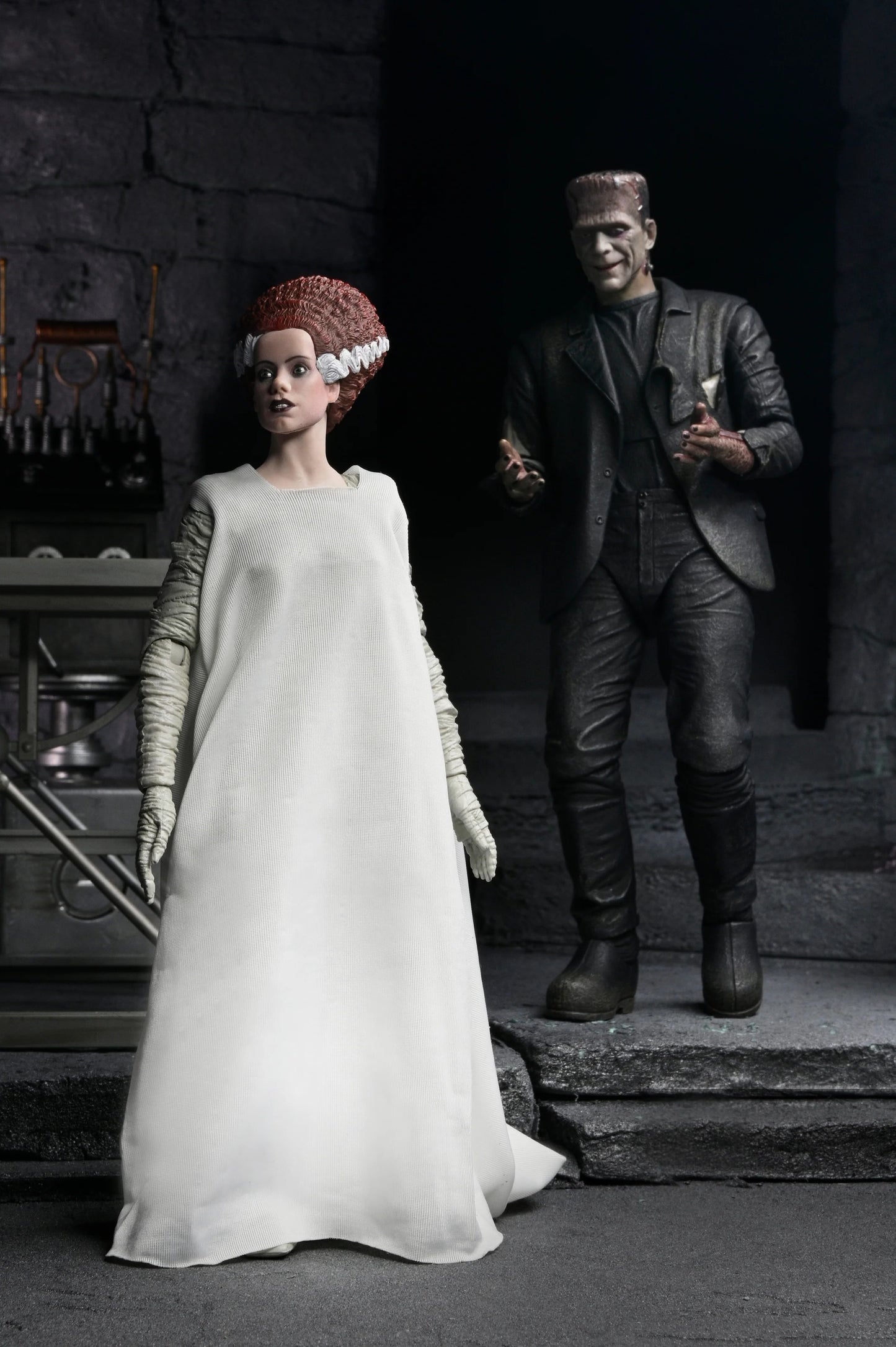 Universal Monsters: Bride Of Frankenstein & His Mate (Colour Version): 7" Action Figure 2 Pack