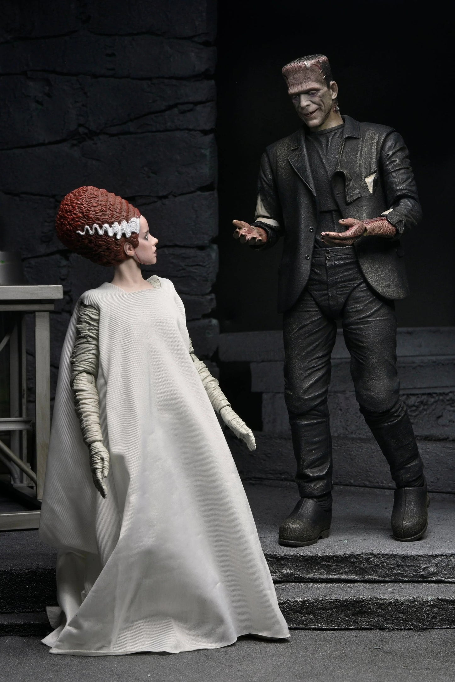 Universal Monsters: Bride Of Frankenstein & His Mate (Colour Version): 7" Action Figure 2 Pack