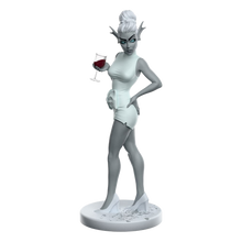 Lore Olympus x Weta Workshop Mini Vinyl Figure Thetis 15 cm - Weta Workshop Mini Figures