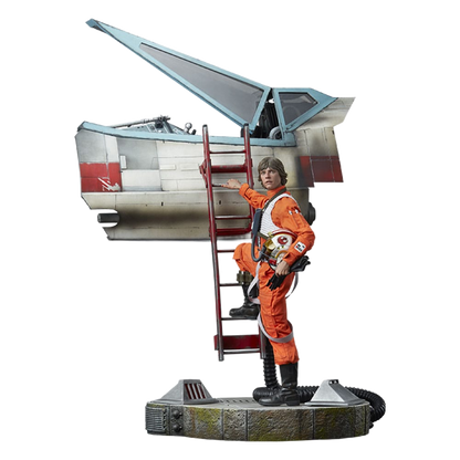 Star Wars Premium Format Statue Luke Skywalker & X-Wing: Red Five, Standing By 76 cm - Sideshow Collectibles Statues