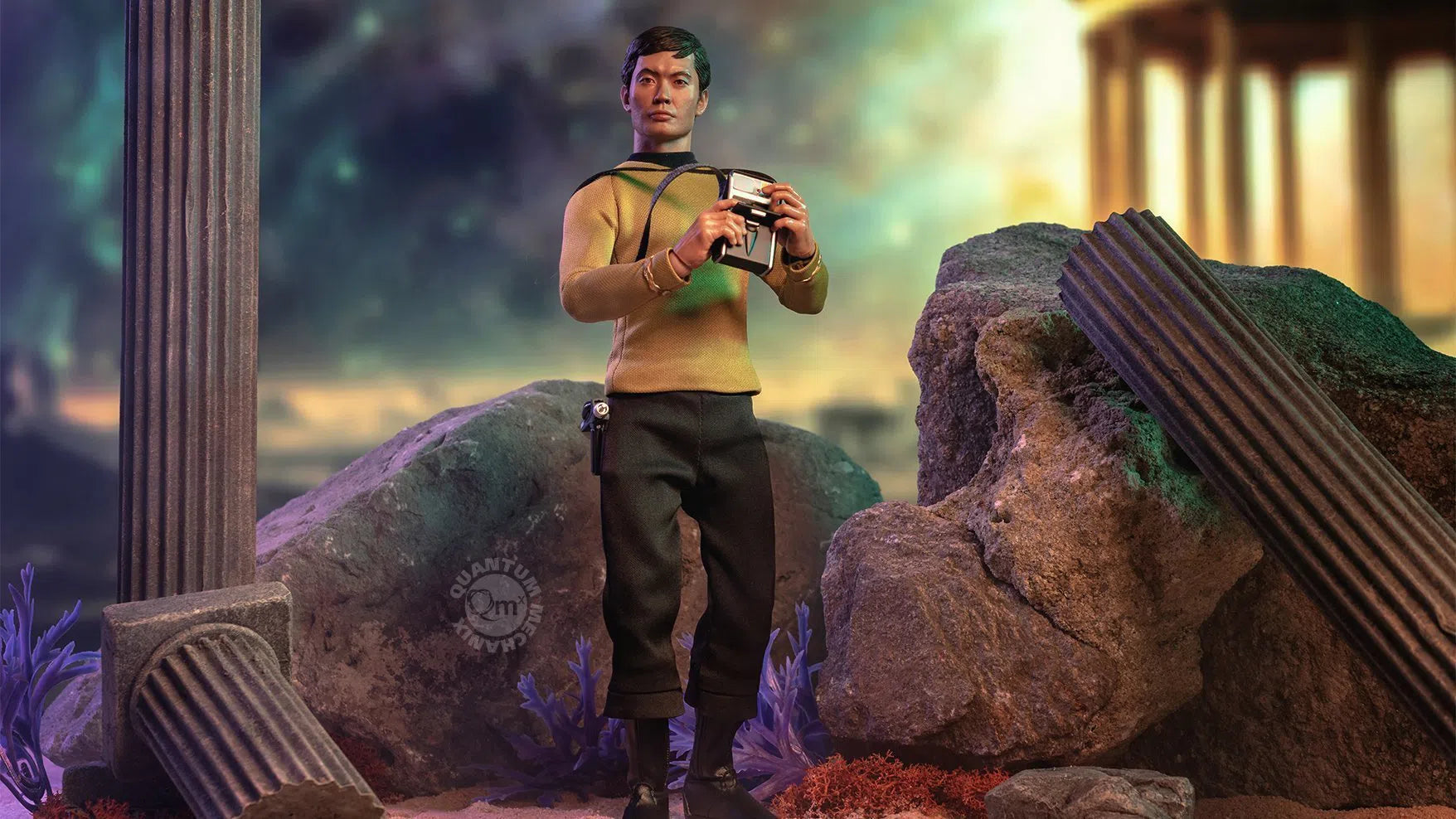 Sulu: Star Trek: TOS Figure: Qmx: QMX