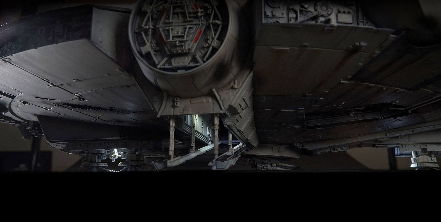 Star Wars Episode IV Perfect Grade Plastic Model Kit 1/72 Millennium Falcon 48 cm - Bandai Star Wars Model Kits
