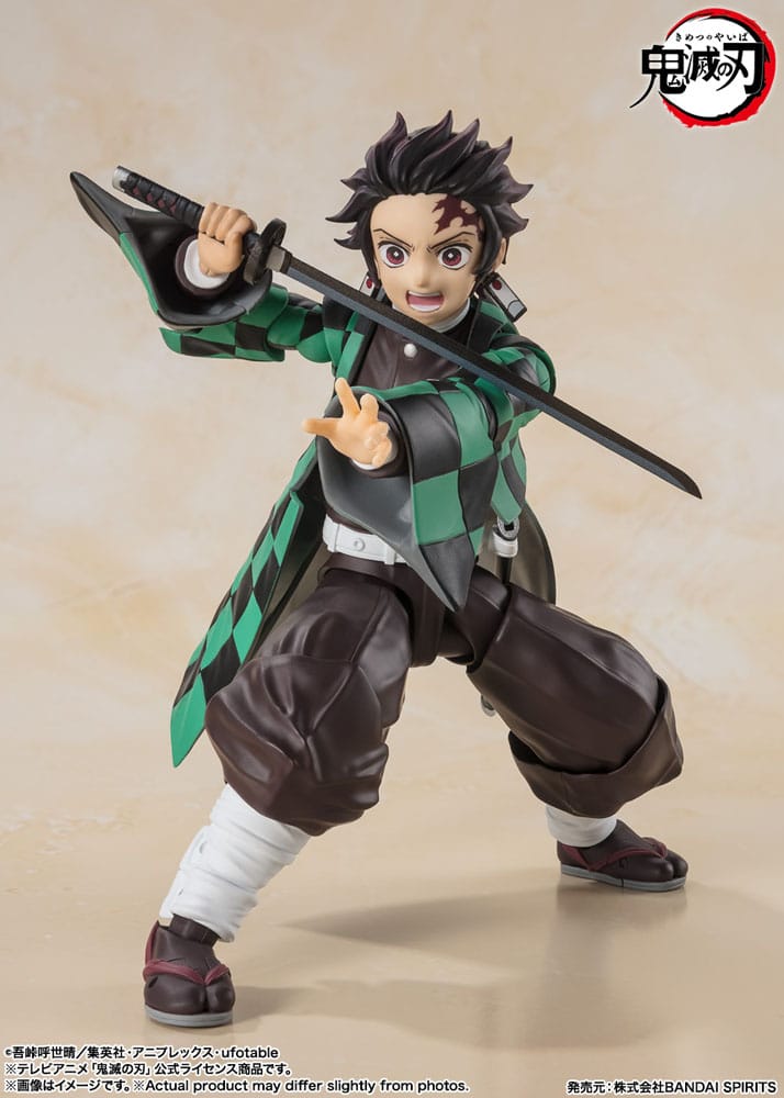 Demon Slayer: Kimetsu no Yaiba S.H. Figuarts Action Figure Tanjiro Kamado 14 cm - Bandai Tamashii Nations Action Figures