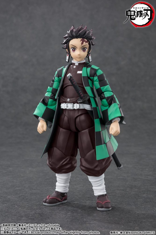 Demon Slayer: Kimetsu no Yaiba S.H. Figuarts Action Figure Tanjiro Kamado 14 cm - Bandai Tamashii Nations Action Figures