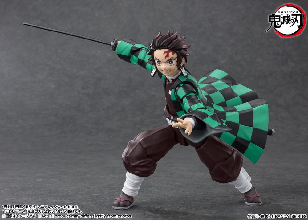 Demon Slayer: Kimetsu no Yaiba S.H. Figuarts Action Figure Tanjiro Kamado 14 cm - Bandai Tamashii Nations Action Figures