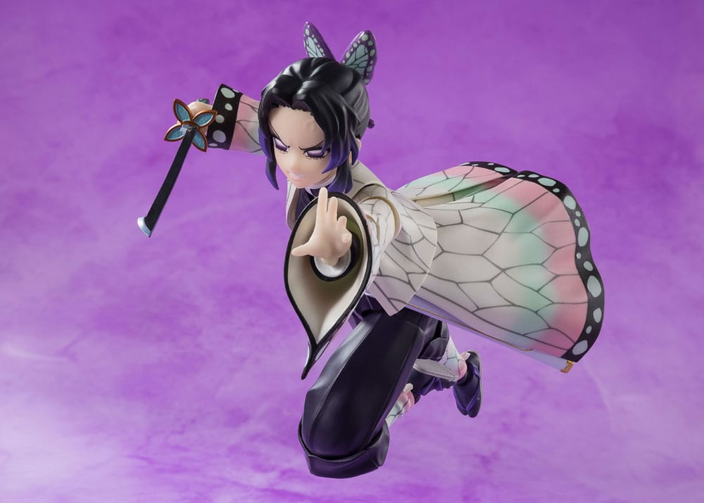 Demon Slayer: Kimetsu no Yaiba S.H.Figuarts Action Figure Shinobu Kocho 13 cm - Bandai Tamashii Nations Action figures