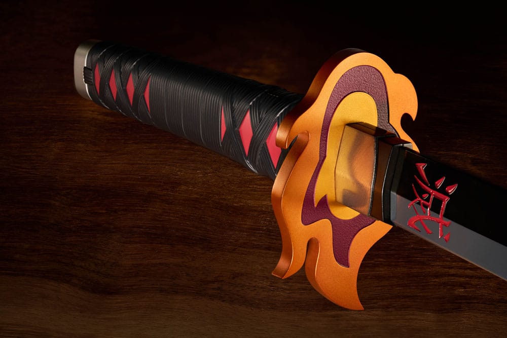 Demon Slayer: Kimetsu no Yaiba Proplica Replica 1/1 Nichirin Sword (Tanjiro Kamado) Kyojuro Rengoku´s Sword Gueard Ver. 88 cm - Bandai Tamashii Nations Replicas: 1/1
