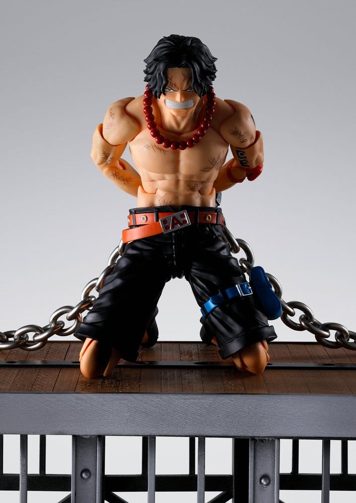 One Piece S.H. Figuarts Action Figure Portgas D. Ace -Marineford- 16 cm - Bandai Tamashii Nations Action Figures
