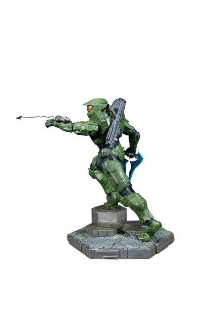 Halo Infinite: Master Chief & Grappleshot: PVC Statue - Dark Horse Statues