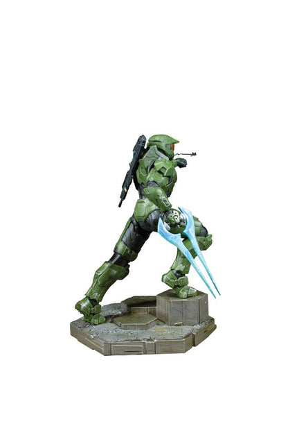 Halo Infinite: Master Chief & Grappleshot: PVC Statue - Dark Horse Statues