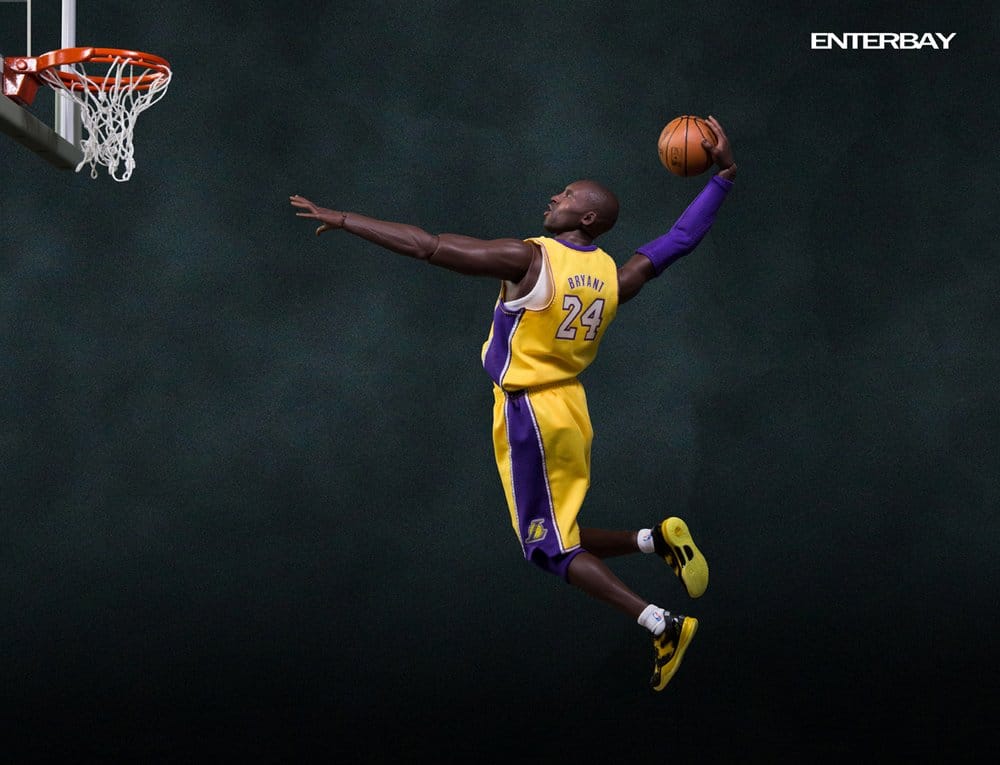 NBA Collection Real Masterpiece Action Figure 1/6 Kobe Bryant