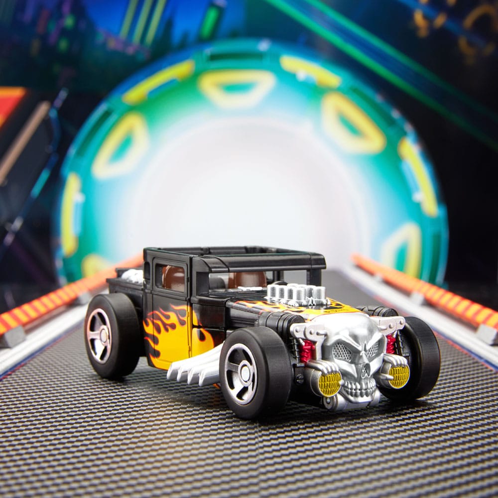Hot Wheels x Transformers Action Figure Bone Shaker