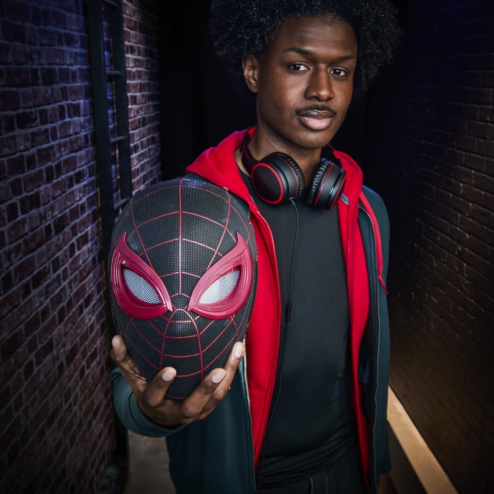 Spider-Man: Miles Morales Marvel Legends Electronic Expressive Mask - Hasbro Replicas