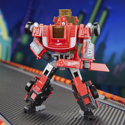 Transformers x Hot Wheels Collaborative Deluxe Class Action Figure GT-Scorcher 13 cm - Hasbro Action Figures