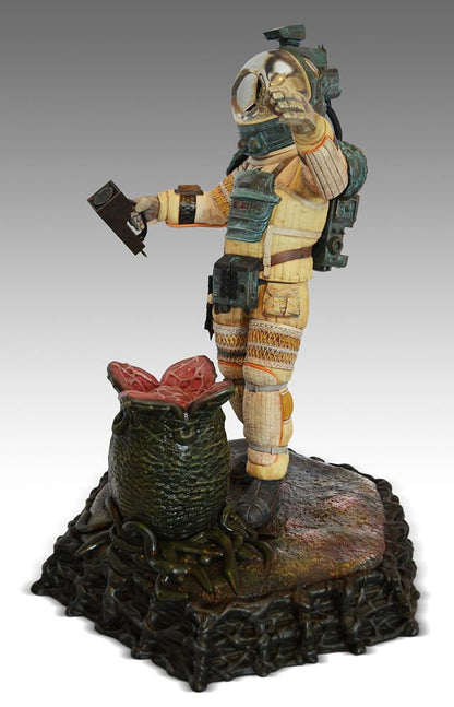 Alien: Officer Kane: 1/4 Statue - Hollywood Collectibles Group Statues
