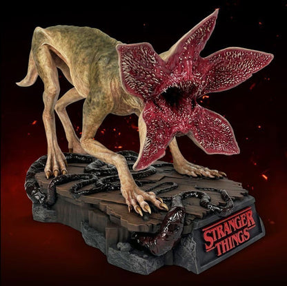 Stranger Things Statue 1/4 Demodog 25 cm - Hollywood Collectibles Group Statues & Busts