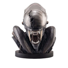 Alien Romulus: Xenomorph: 1/1 Bust - Hollywood Collectibles Group Lifesize busts