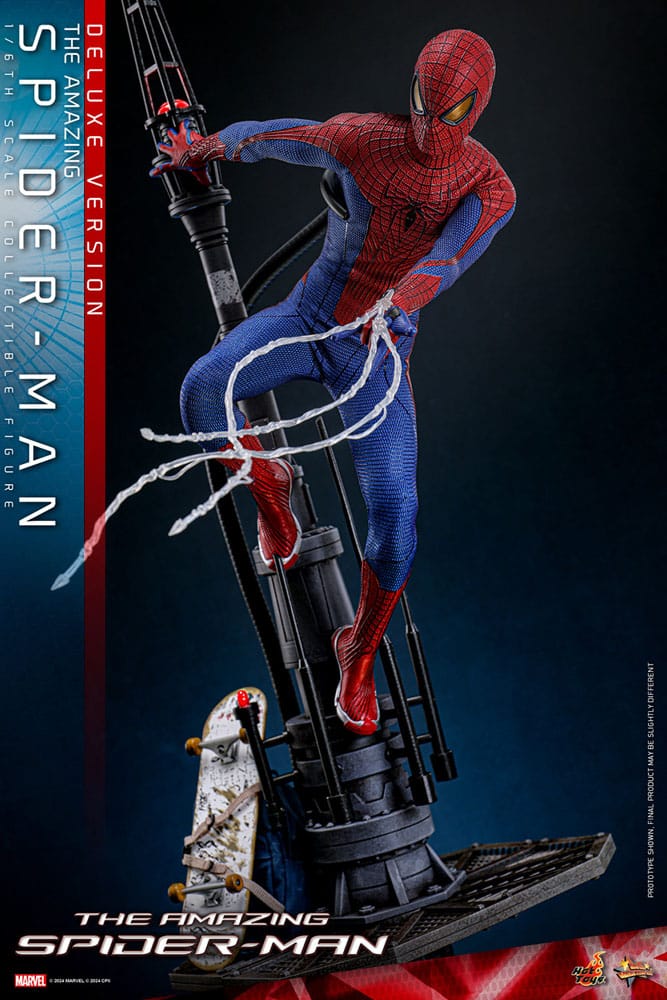 The Amazing Spider-Man: Spider-Man (Deluxe Version): 1/6 Scale Action Figure - Hot Toys Action figures
