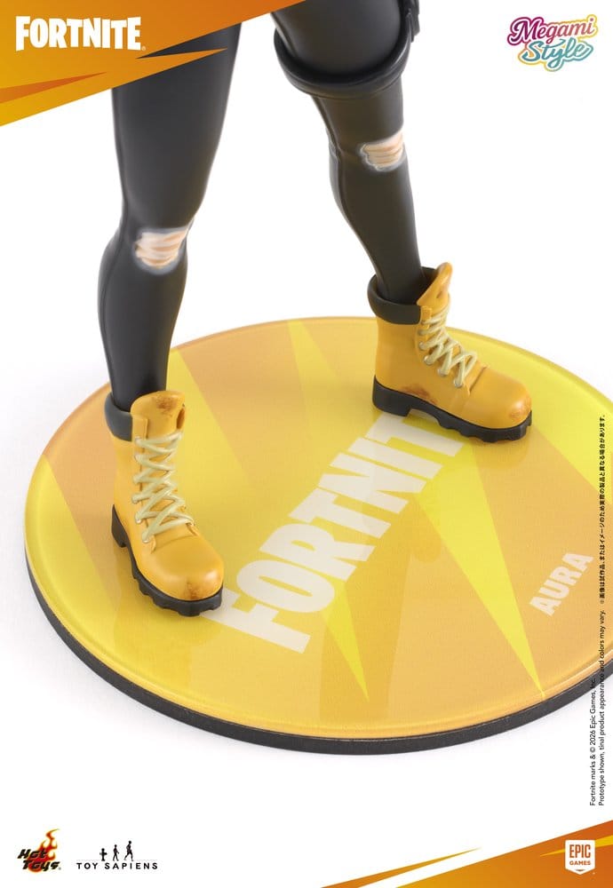 Fortnite Megami Style PVC Figure 1/9 Aura 22 cm - Hot Toys Statues