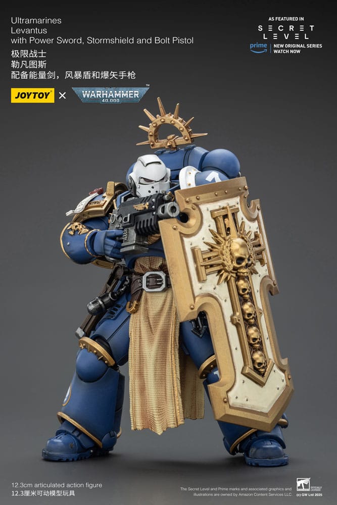 Warhammer 40,000 Action Figure Ultramarines Levantus with Power Sword, Stormshield and Bolt Pistol 13 cm