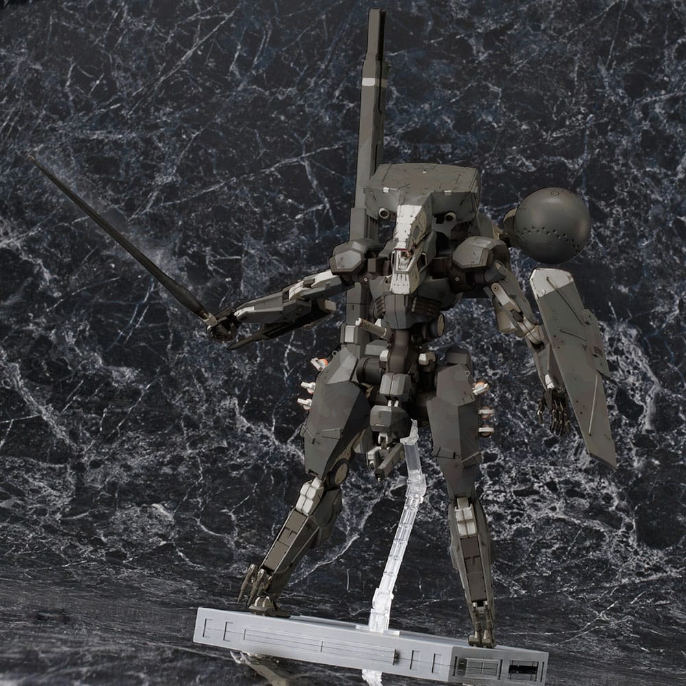 Metal Gear Solid V Plastic Model Kit 1/100 Metal Gear Sahelanthropus Black Ver. 36 cm - Kotobukiya Models & Kits