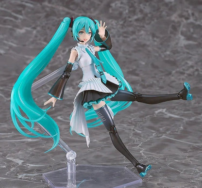 Character Vocal Series 01: Hatsune Miku Plamatea Plastic Model Happy 16th Birthday Ver. 16 cm