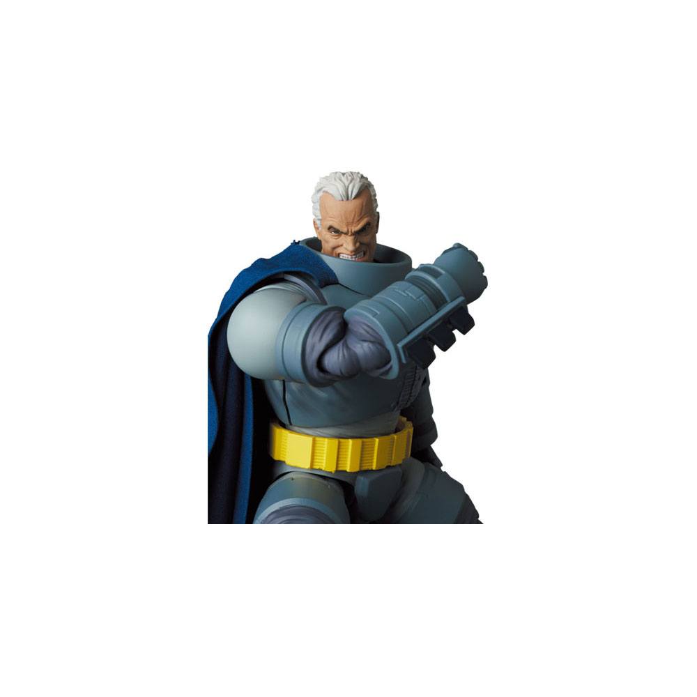 Batman MAFEX Action Figure Armored Batman (TDKR) (re-run)
