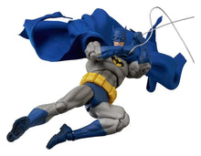 DC Comics MAFEX Action Figure Batman Recollection Blue Ver. - Medicom Action Figures