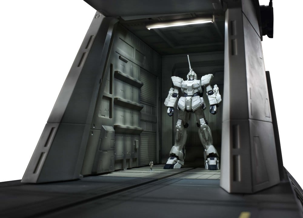 Gundam Unicorn Realistic Model Series Diorama 1/144 Scale Nahel Argama Catapult Deck (UC ver.) 138 cm - Megahouse Dioramas