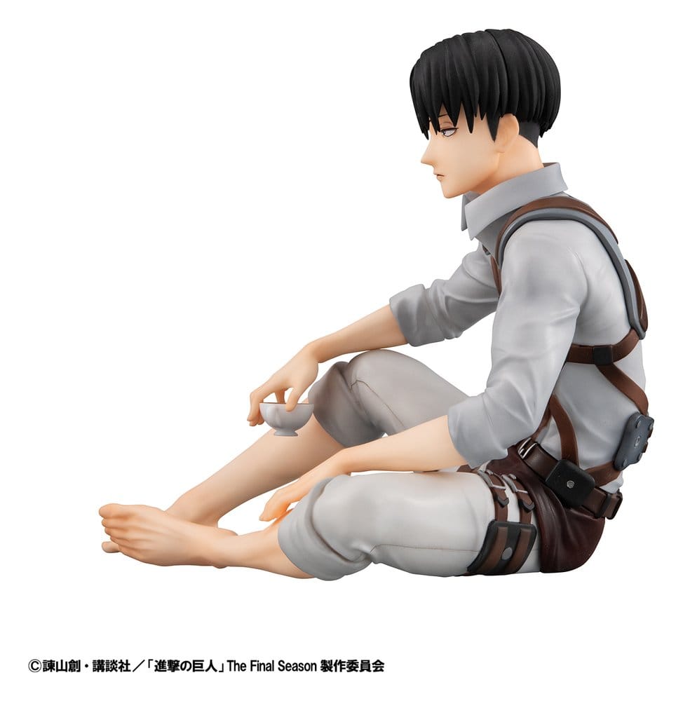 Attack on Titan G.E.M. Series PVC Figure Squad Captain Levi Palm Size - Megahouse Statues