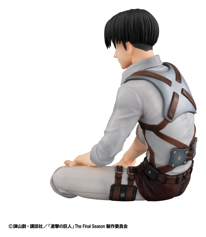 Attack on Titan G.E.M. Series PVC Figure Squad Captain Levi Palm Size - Megahouse Statues