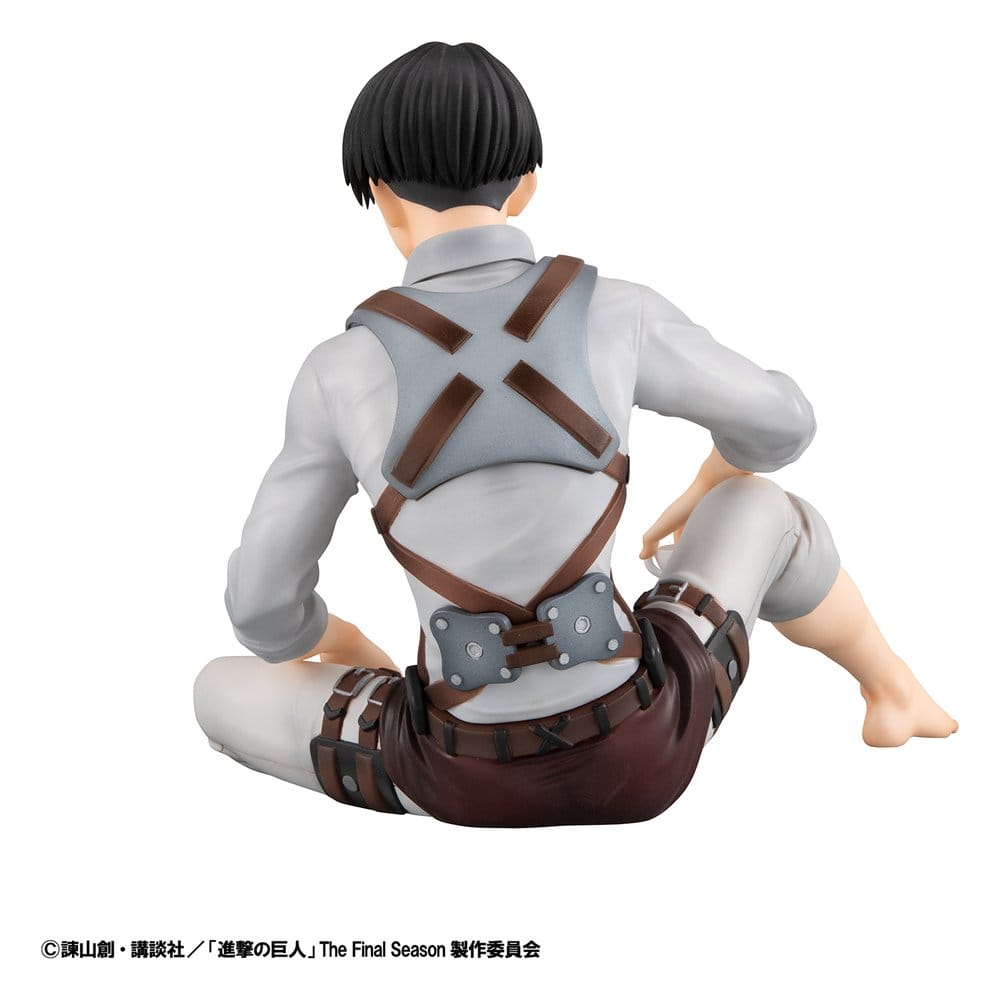 Attack on Titan G.E.M. Series PVC Figure Squad Captain Levi Palm Size - Megahouse Statues