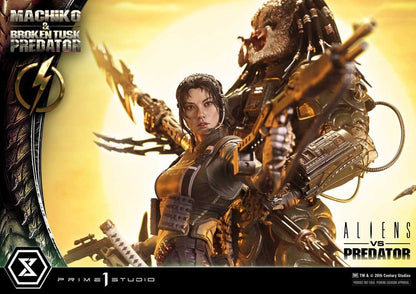 Aliens vs. Predator (Comic) Ultimate Premium Masterline Statue 1/4 Machiko & Broken Tusk Predator 79 cm - Prime 1 Studio Statues