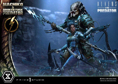 Aliens vs. Predator (Comic) Ultimate Premium Masterline Statue 1/4 Machiko & Broken Tusk Predator Deluxe Version 84 cm - Prime 1 Studio Statues