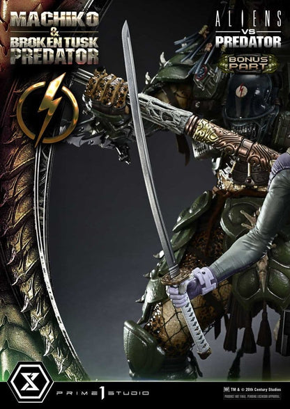 Aliens vs. Predator (Comic) Ultimate Premium Masterline Statue 1/4 Machiko & Broken Tusk Predator DX Bonus Version 84 cm - Prime 1 Studio Statues