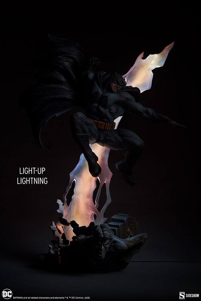 DC Comics Premium Format Statue Batman: The Dark Knight Returns - Sideshow Collectibles Statues
