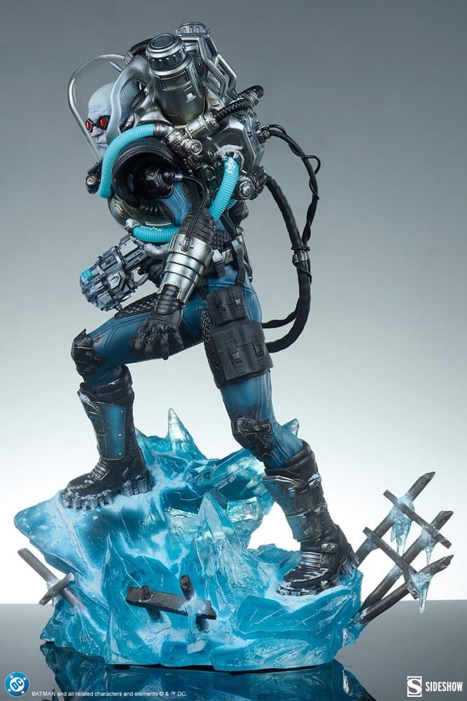 DC Comics Premium Format Figure Mr. Freeze